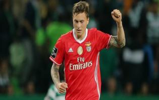 Manchester United confirme Lindelof